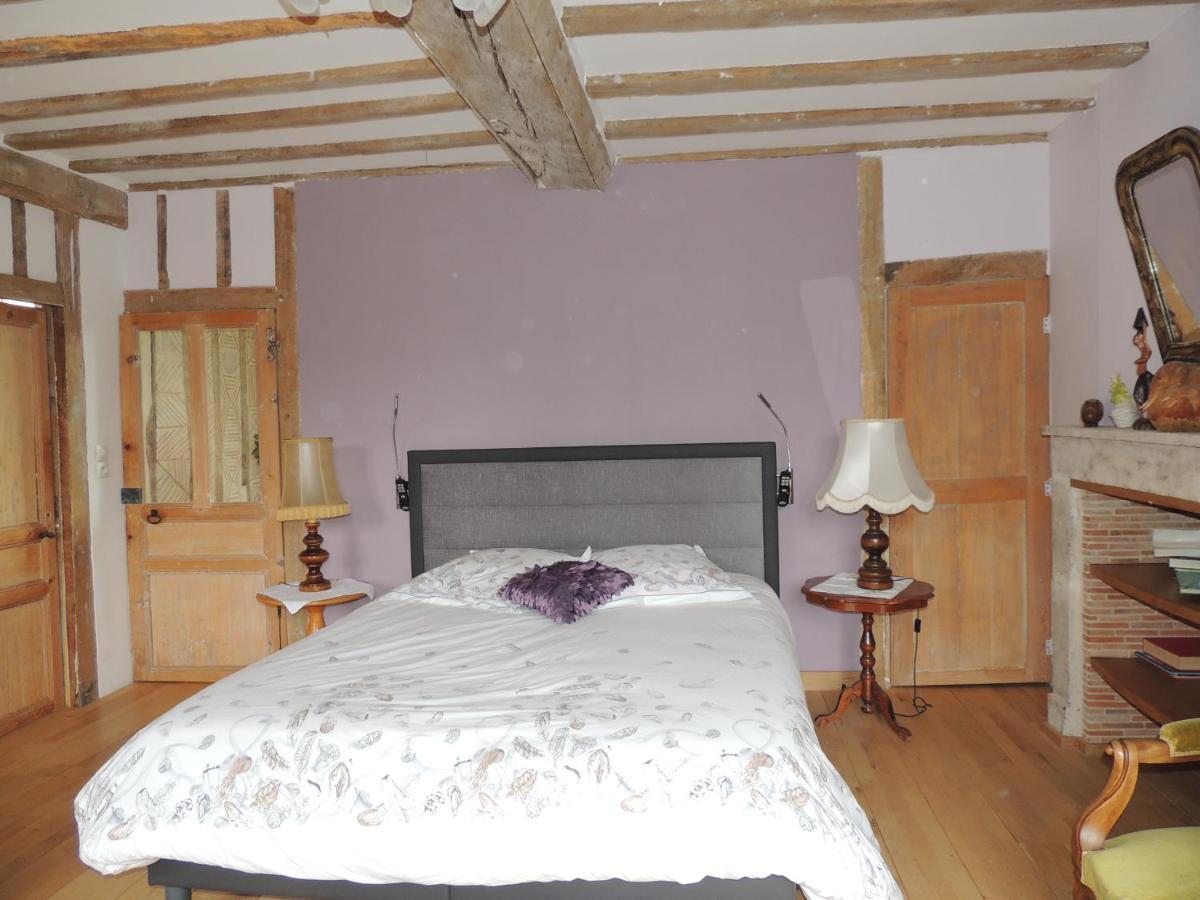 Bed and Breakfast La Ferme Du Bourg Eraines Екстер'єр фото