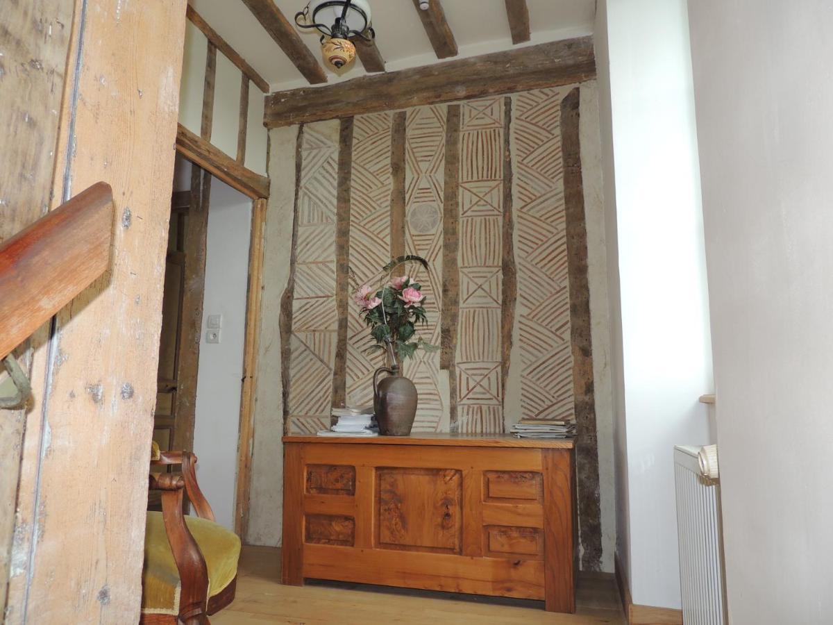 Bed and Breakfast La Ferme Du Bourg Eraines Екстер'єр фото
