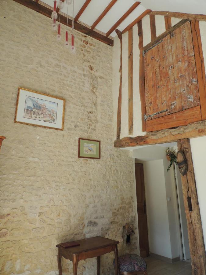 Bed and Breakfast La Ferme Du Bourg Eraines Екстер'єр фото